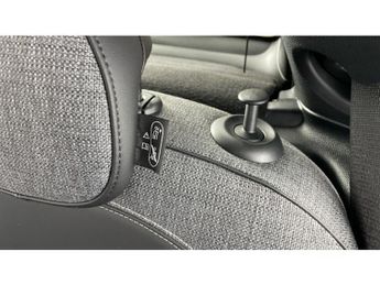 MINI Hatchback 135kW Cooper S Level 2 33kWh 3dr Auto Electric Hatchback