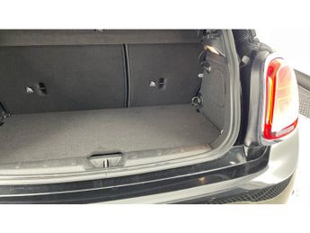 MINI Hatchback 135kW Cooper S Level 2 33kWh 3dr Auto Electric Hatchback