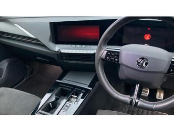 Vauxhall Astra 115kW Ultimate 54kWh 5dr Auto Electric Hatchback