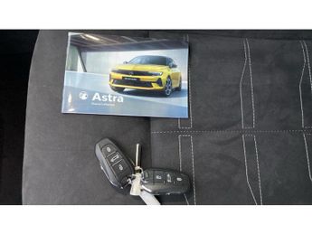 Vauxhall Astra 115kW Ultimate 54kWh 5dr Auto Electric Hatchback
