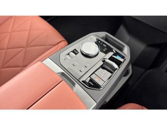 BMW iX 300kW xDrive45 M Sport 101kWh 5dr Auto [Pro Pack] Electric Estat