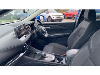 Nissan Qashqai 1.3 DiG-T MH 158 N-Connecta 5dr Xtronic Petrol Hatchback