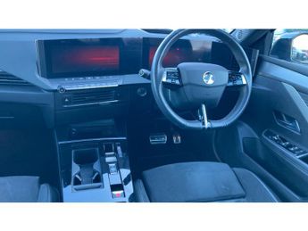 Vauxhall Astra 115kW Ultimate 54kWh 5dr Auto Electric Hatchback