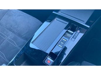 Vauxhall Astra 115kW Ultimate 54kWh 5dr Auto Electric Hatchback