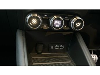 Renault Captur 1.6 E-Tech full hybrid 145 Engineered 5dr Auto Hybrid Hatchback