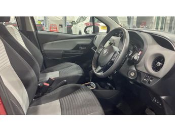 Toyota Yaris 1.5 VVT-i Icon Tech 5dr CVT Petrol Hatchback