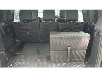 Land Rover Defender 3.0 D250 SE 110 5dr Auto [7 Seat] Diesel Estate