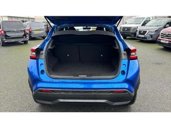 Nissan Juke 1.0 DiG-T N-Connecta 5dr DCT Petrol Hatchback