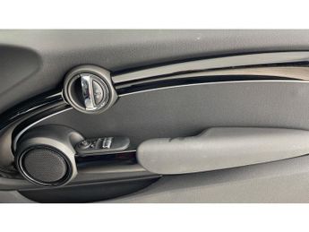 MINI Hatchback 135kW Cooper S Level 2 33kWh 3dr Auto Electric Hatchback