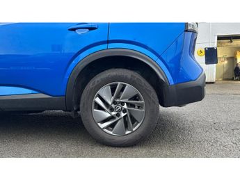 Nissan Qashqai 1.3 DiG-T MH 158 Acenta Premium 5dr Xtronic Petrol Hatchback