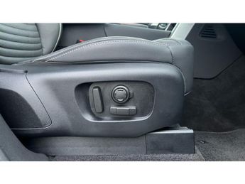 Land Rover Discovery 3.0 D300 Metropolitan Edition 5dr Auto Diesel Station Wagon