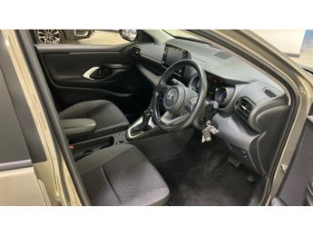 Toyota Yaris 1.5 Hybrid Design 5dr CVT Hybrid Hatchback