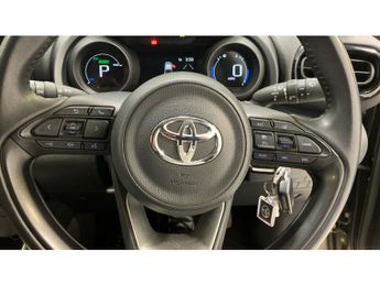 Toyota Yaris 1.5 Hybrid Design 5dr CVT Hybrid Hatchback