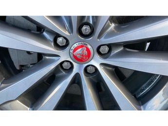 Jaguar F-Pace 2.0 D200 SE 5dr Auto AWD Diesel Estate