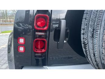 Land Rover Defender 110 Diesel 3.0 D250 Hard Top Auto