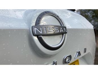 Nissan Qashqai 1.3 DiG-T MH 158 Acenta Premium 5dr Xtronic Petrol Hatchback