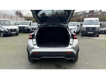 Nissan Juke 1.0 DiG-T N-Connecta 5dr DCT Petrol Hatchback