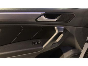 Volkswagen Tiguan 2.0 TDi 190 4Motion R-Line Tech 5dr DSG Diesel Estate