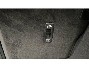 Land Rover Range Rover Velar 2.0 D200 Edition 5dr Auto Diesel Estate