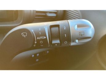 Hyundai INSTER 85kW 02 49kWh 5dr Auto Electric Hatchback