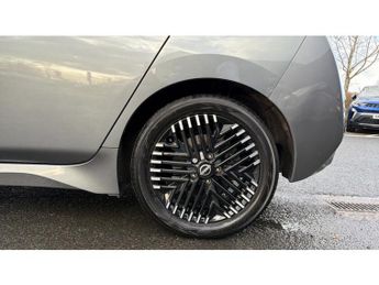 Nissan LEAF 110kW Tekna 39kWh 5dr Auto Electric Hatchback