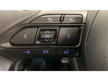 Toyota Yaris 1.5 Hybrid Design 5dr CVT Hybrid Hatchback