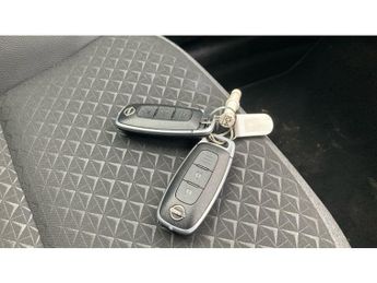 Nissan Juke 1.6 Hybrid N-Connecta 5dr Auto Hybrid Hatchback