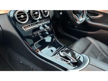 Mercedes-Benz C-Class C220d AMG Line Premium 4dr Auto Diesel Saloon