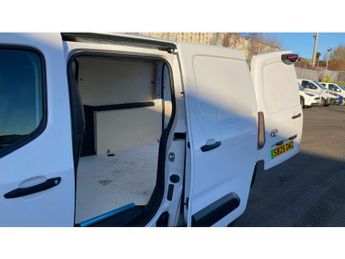 Toyota Proace City L2 Electric Icon Van 50kWh Auto