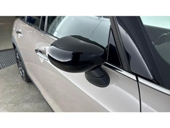 MINI Hatchback 1.5 Cooper Classic 5dr Auto [Nav Pack] Petrol Hatchback