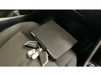 BMW 2 Series 220i SE 5dr DCT Petrol Hatchback