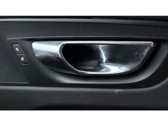 Volvo XC60 2.0 D4 Momentum 5dr AWD Geartronic Diesel Estate