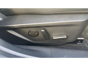 Ford Focus 1.0 EcoBoost Hybrid mHEV Titanium Vig 5dr Auto Petrol Hatchback