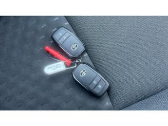 Toyota Corolla 2.0 Hybrid Icon 5dr CVT Hybrid Estate