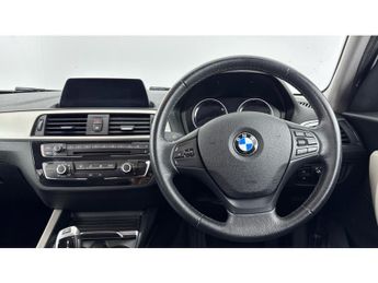 BMW 1 Series 118i [1.5] SE 5dr [Nav] Step Auto Petrol Hatchback