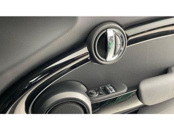 MINI Hatchback 135kW Cooper S Level 2 33kWh 3dr Auto Electric Hatchback