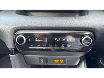 Toyota Yaris 1.5 Hybrid Design 5dr CVT Hybrid Hatchback