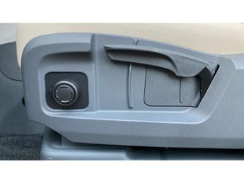 Land Rover Defender 3.0 D250 S 110 5dr Auto Diesel Estate