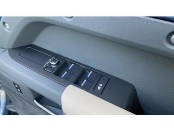 Land Rover Defender 3.0 D250 S 110 5dr Auto Diesel Estate