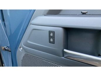 Land Rover Defender 3.0 D250 S 110 5dr Auto Diesel Estate