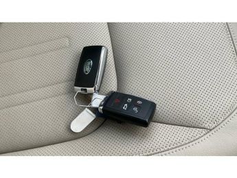 Land Rover Defender 3.0 D250 S 110 5dr Auto Diesel Estate