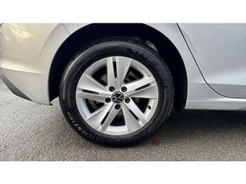 Volkswagen Golf 2.0 TDI Life 5dr DSG Diesel Hatchback