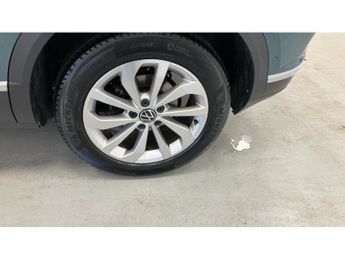 Volkswagen T-Roc 2.0 TSI 4MOTION Style 5dr DSG Petrol Hatchback