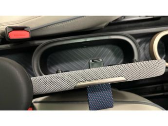 MINI Cooper 135kW E Exclusive [Level 2] 41kWh 3dr Auto Electric Hatchback