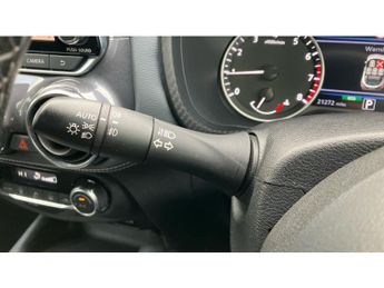 Nissan Juke 1.0 DiG-T N-Connecta 5dr DCT Petrol Hatchback