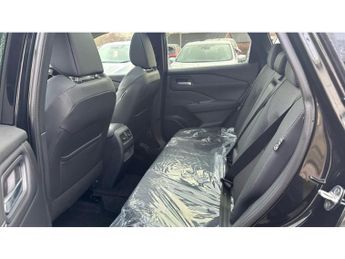 Nissan Qashqai 1.3 DiG-T MH 158 N-Connecta 5dr Xtronic Petrol Hatchback