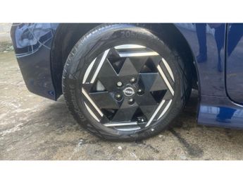 Nissan LEAF 110kW Acenta 39kWh 5dr Auto Electric Hatchback