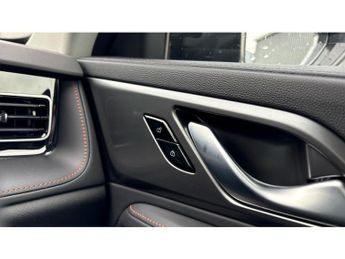 MG HS 1.5 T-GDI Trophy 5dr DCT Petrol Hatchback