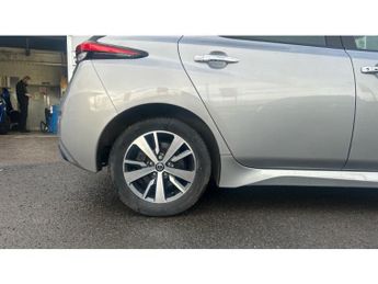 Nissan LEAF 110kW Acenta 40kWh 5dr Auto [6.6kw Charger] Electric Hatchback