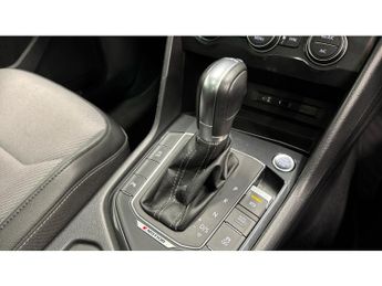 Volkswagen Tiguan 2.0 TDi 150 R-Line 5dr DSG Diesel Estate